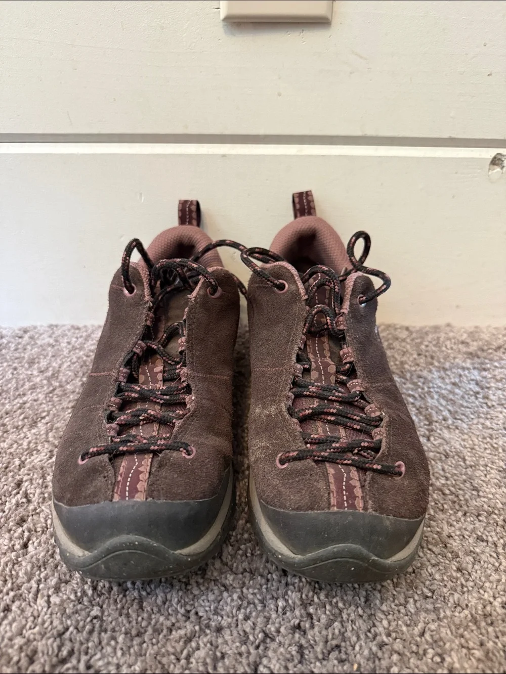 Patagonia Velvet Brown Suede Women’s Hiking Shoe size 7.5 - Picture 1 of 5